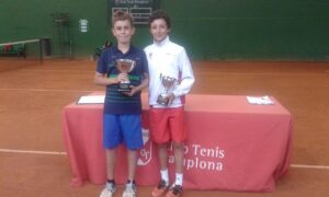 Miguel Casares campeón del Circuito del Norte en el Club Tenis Pamplona