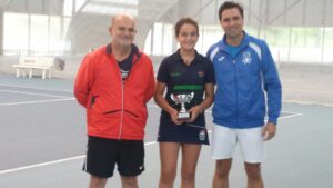 Ariadna Pérez finalista cirtuito infantil de tenis en Mutilva